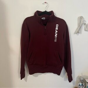 Dean college quarter zip size small